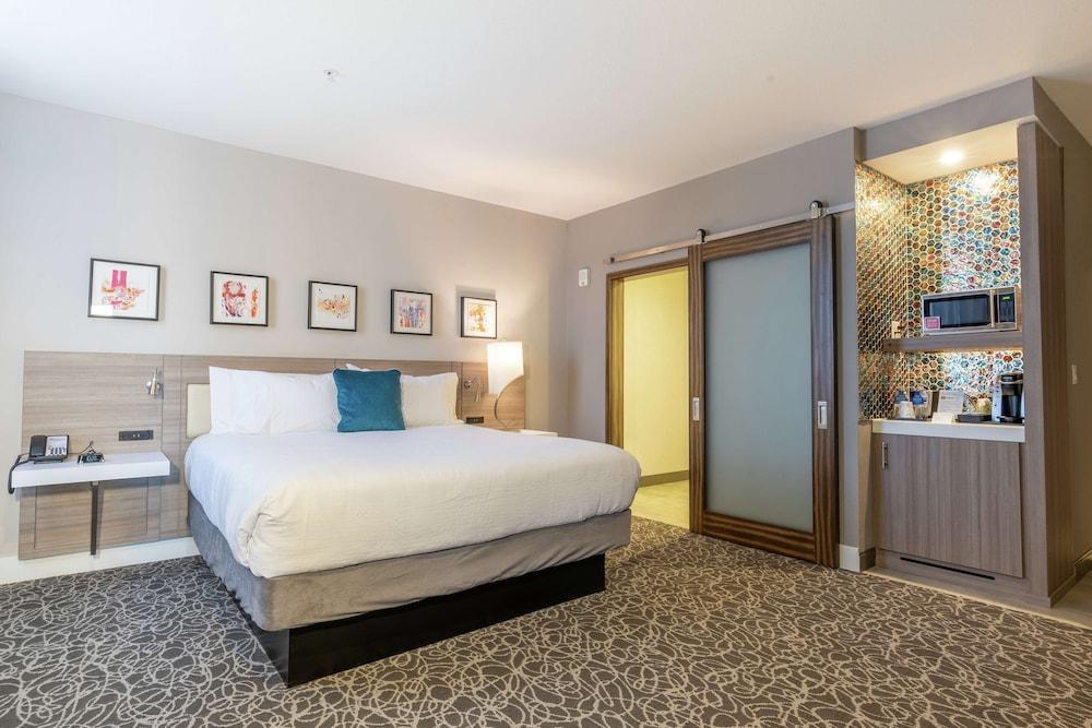 Hilton Garden Inn Wichita Downtown, Ks Bagian luar foto