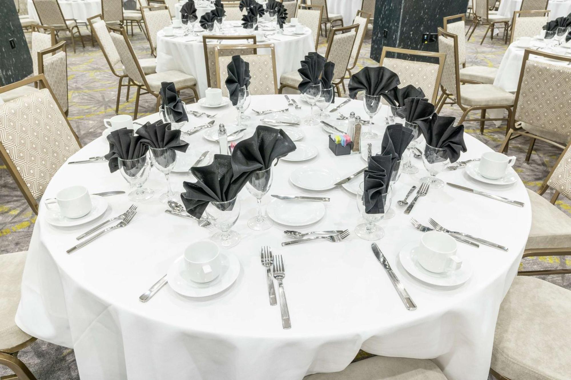 Hilton Garden Inn Wichita Downtown, Ks Bagian luar foto