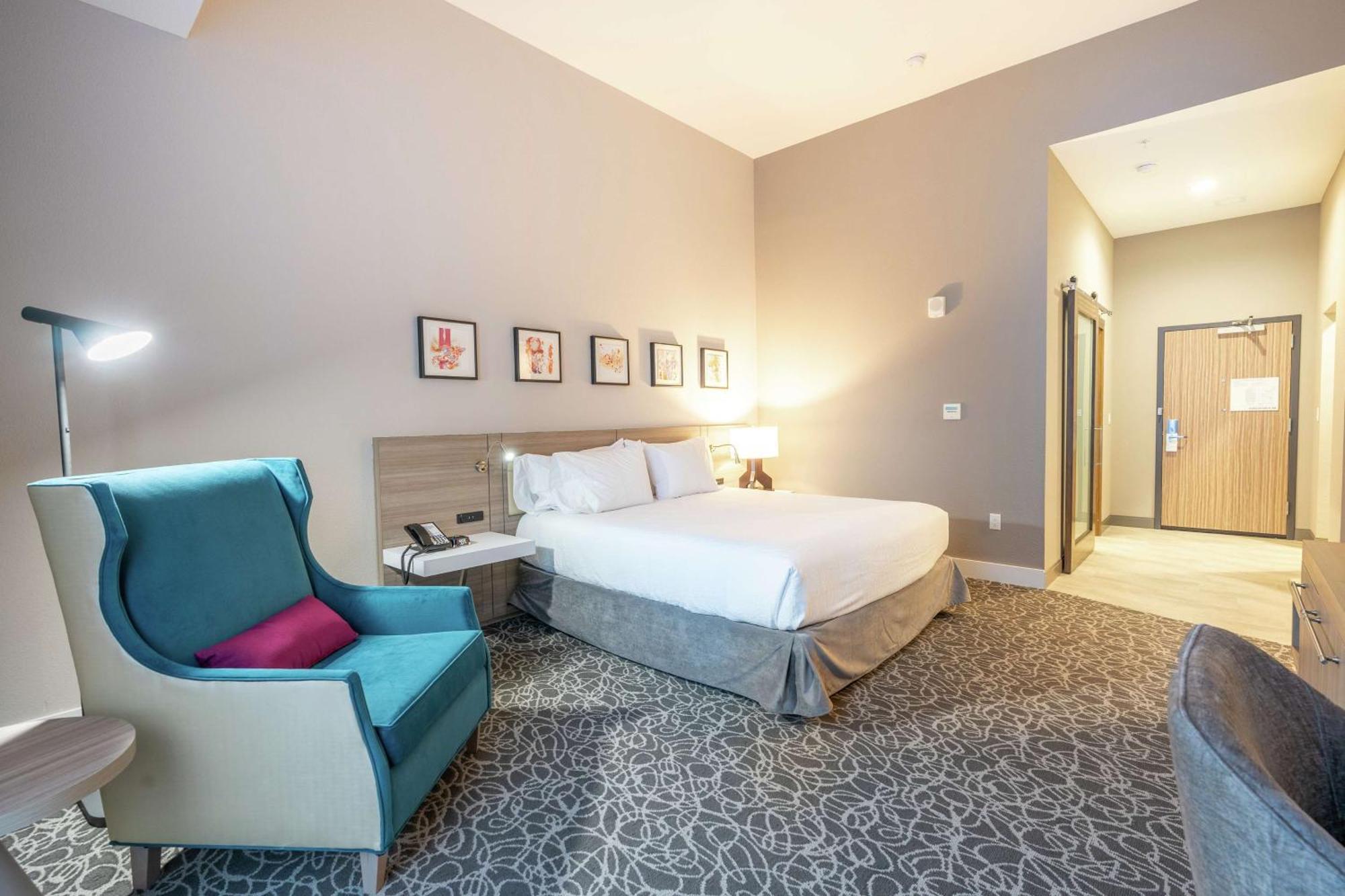 Hilton Garden Inn Wichita Downtown, Ks Bagian luar foto